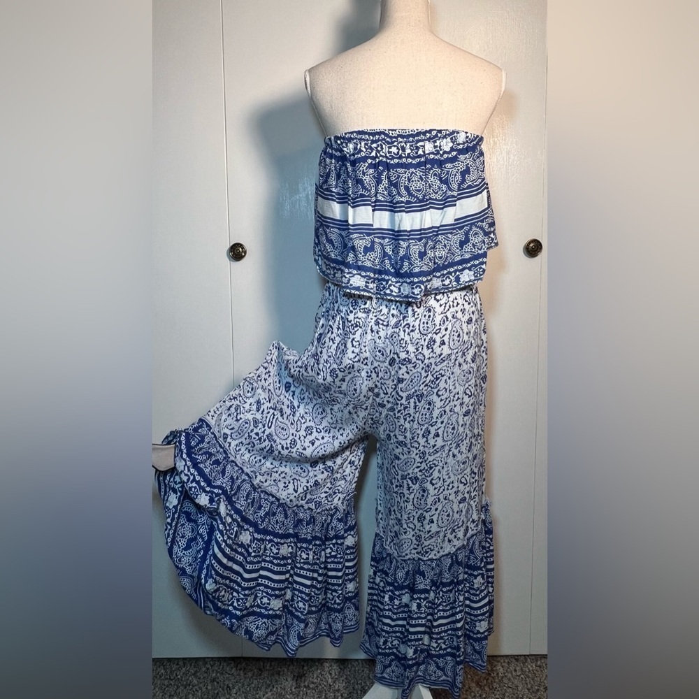Chelsea Taylor Wide-Leg Strapless Jumpsuit – Size M Blue & White Print - Picture 5 of 9